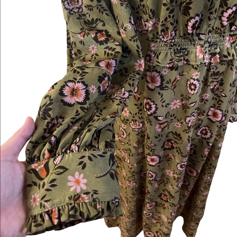 Current Air Green and Pink Floral Dress - Picture 3 of 7